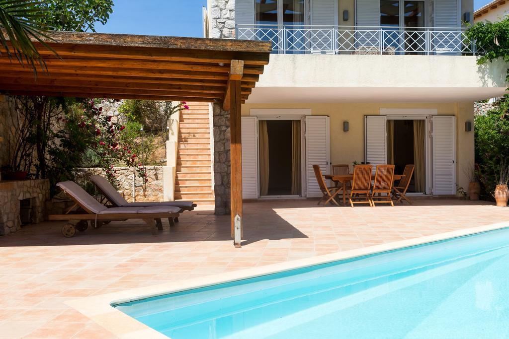 Dream Summer Villa Porto Heli Exterior foto